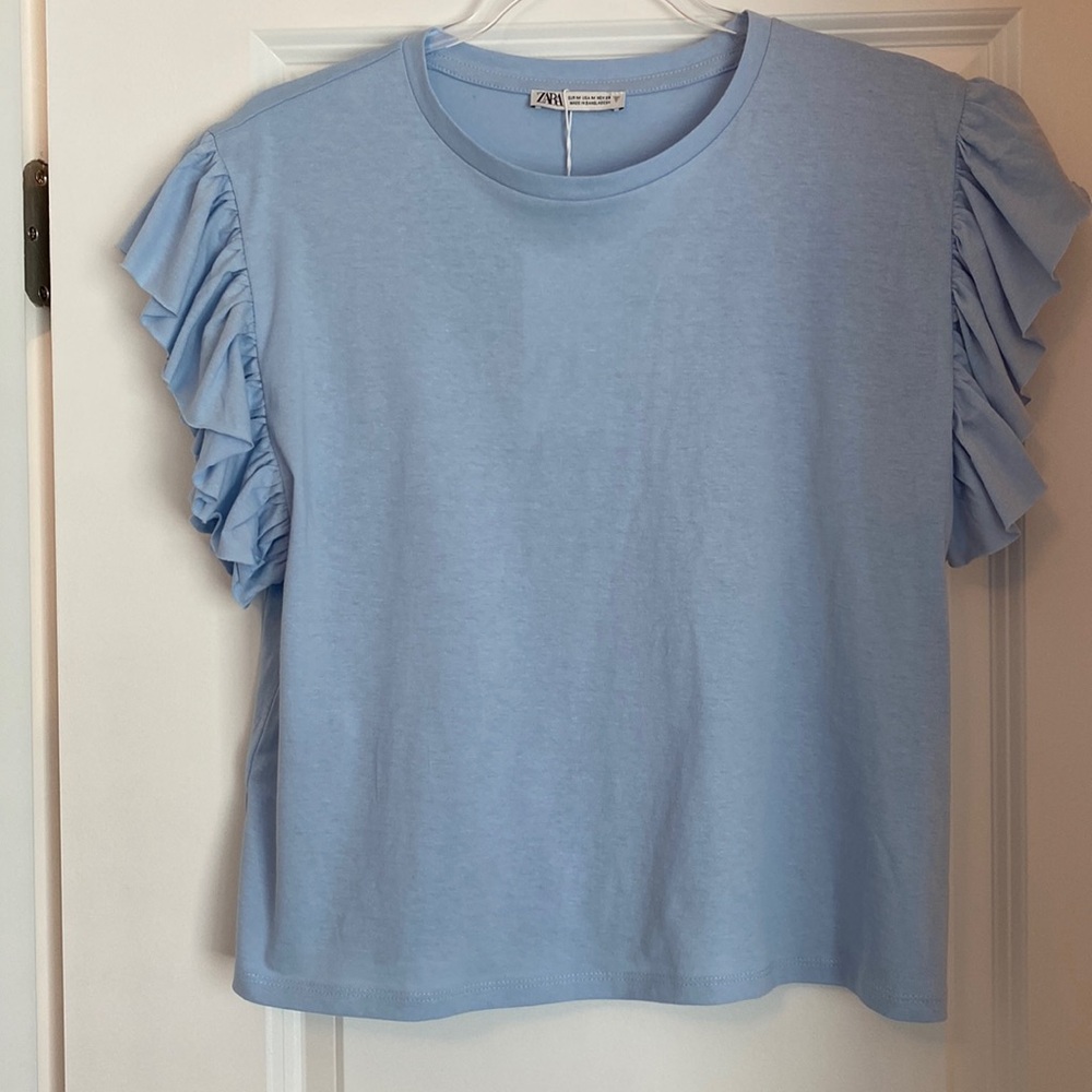 Zara T-Shirt Ruffle sleeves